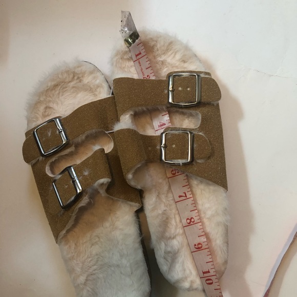 Beige Sandals size 10 - Picture 5 of 5